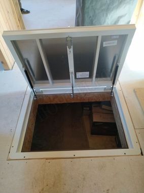 Напольный люк Самоподъемный Невидимка уголок Напольный люк Самоподъемный Невидимка уголок